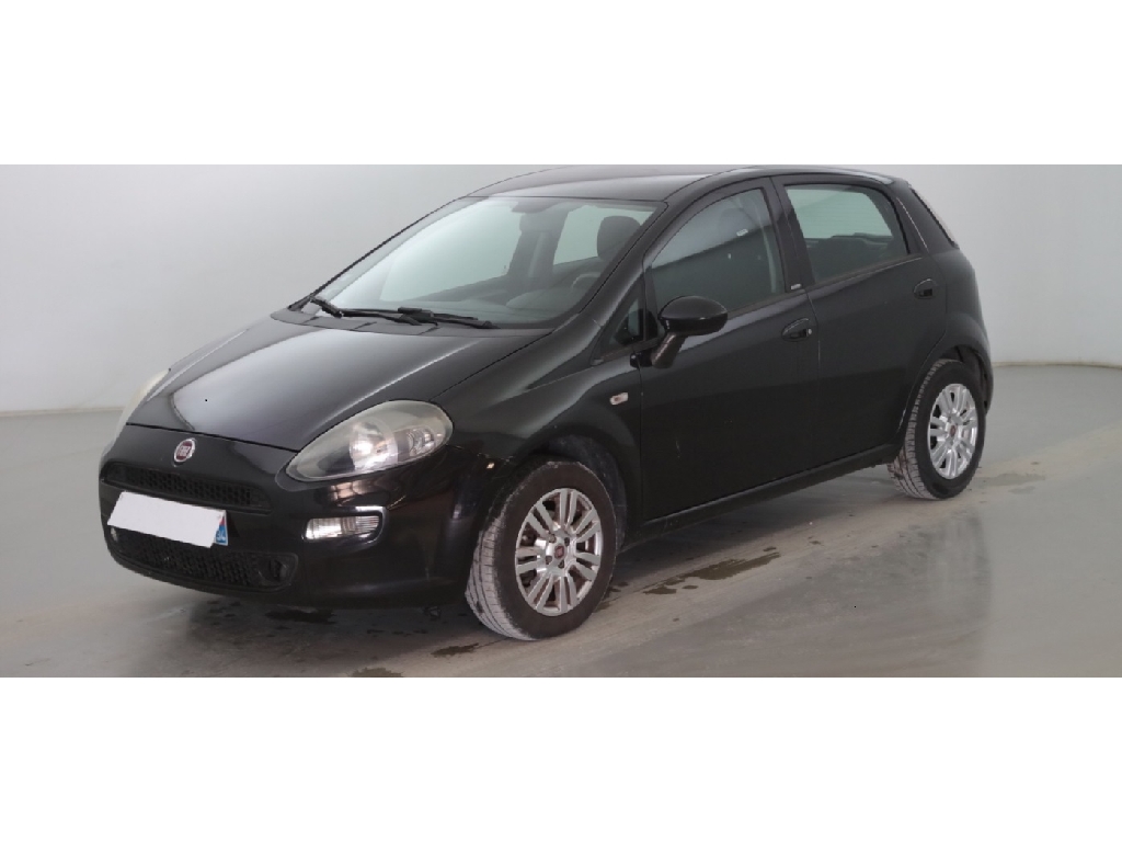 FIAT PUNTO - 1.2 8V 69 YOUNG (2015)