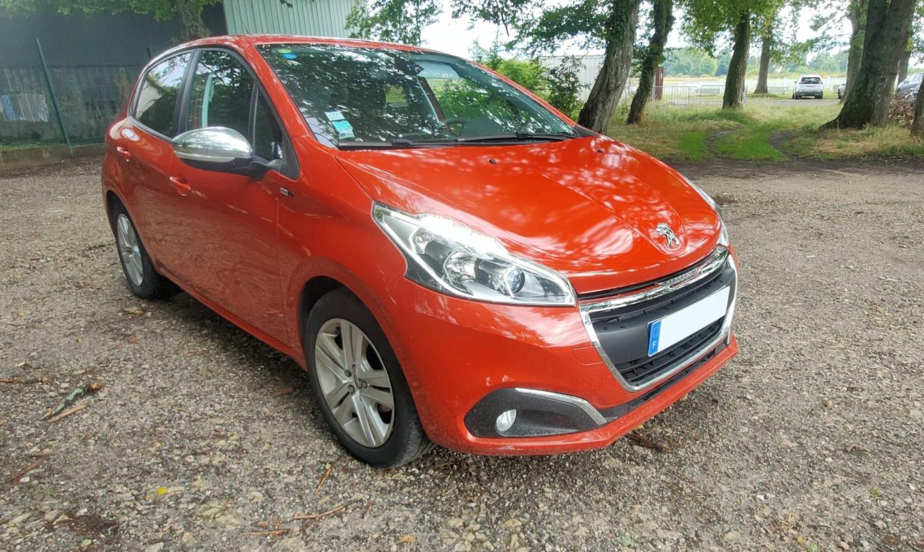 Peugeot 208 - I 1.2 VTI 82 1199cm3 82cv